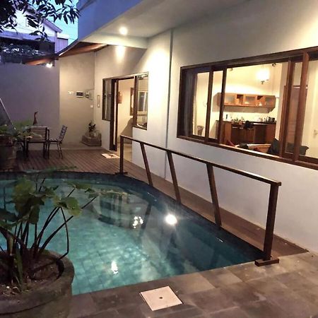 Villa Shishi Bali à Seminyak Extérieur photo