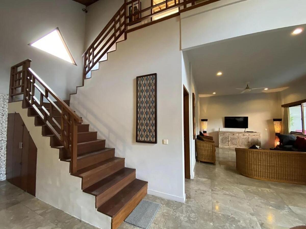 Villa Shishi Bali à Seminyak Extérieur photo